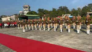 Mizoram News : शपथ ग्रहण से पहले माँ कामख्या माता गुवाहाटी के दर्शन करने पहुंचे जनरल वीके सिंह 3 WhatsApp Image 2025 01 15 at 5.24.02 PM 2