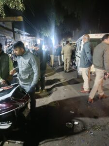 Meerut News : आबकारी विभाग की कई स्थानों पर छापेमारी, अवैध रूप से मदिरापान कराते पकड़े होटल 2 WhatsApp Image 2025 01 28 at 2.59.46 PM