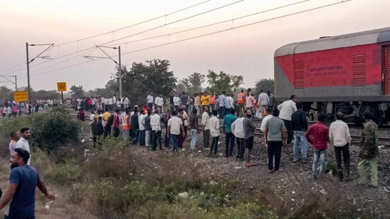Jalgaon Train Accident