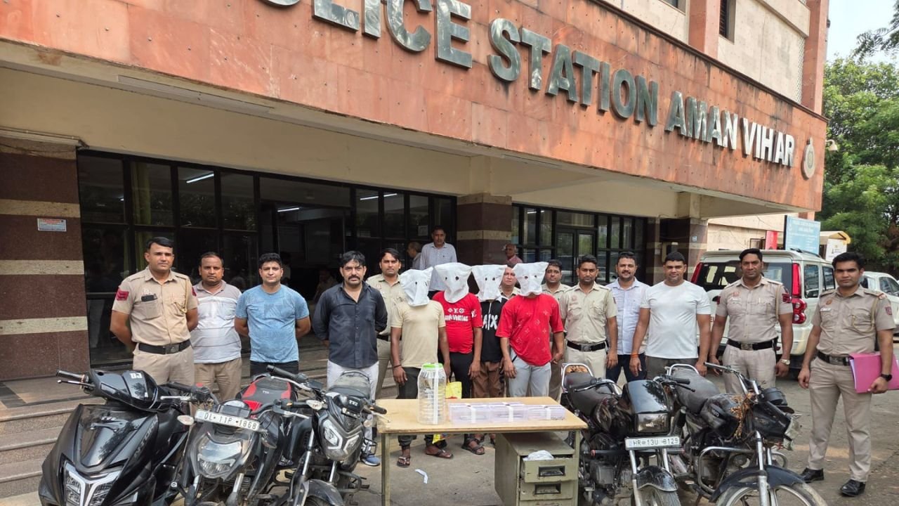 दिल्ली अमन विहार थाना पुलिस