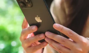 Apple Awe Dropping Event