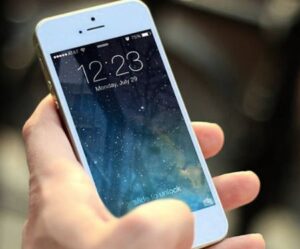 iOS 26 Adaptive Power Mode