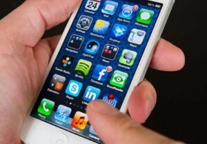 iOS 26 Adaptive Power Mode