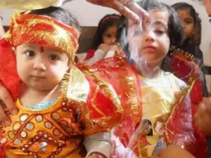 Kanya Pujan 2026: कब है नवमी और दुर्गाष्टमी? जानिए शुभ मुहर्त 3 Kanya Pujan 2026