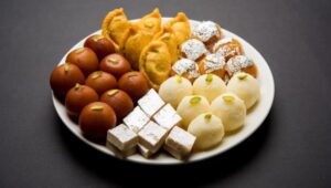 Sweet Side Effects: मिठाई के शौकीन हो जाए सतर्क, जानिए क्यों 2 Sweet Side Effects