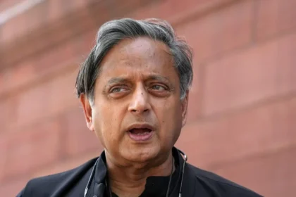 Congress Kerala Meeting Controversy: