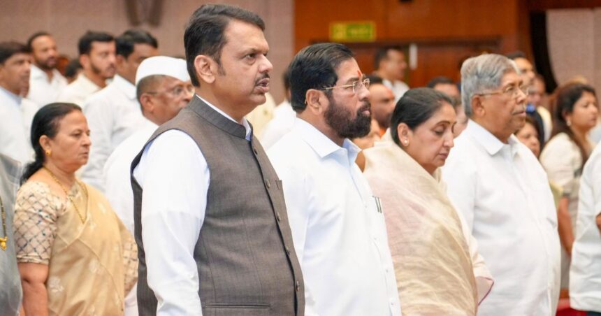 Devendra Fadnavis Emotional Tribute