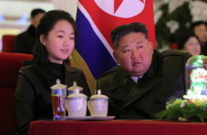 13 साल की बेटी को सत्ता की ट्रेनिंग दे रहें किम जोंग उन, क्या उत्तर कोरिया को मिलने वाली है पहली महिला सुप्रीम लीडर? 2 Kim Jong Un Daughter