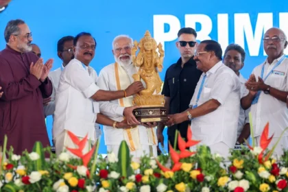 Congress Global Crisis Politics