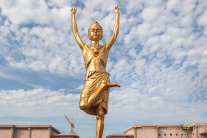 Swaminarayan statue 1756450760329 1756450786085