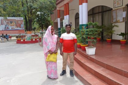 Akhilesh Safe Return from Israel