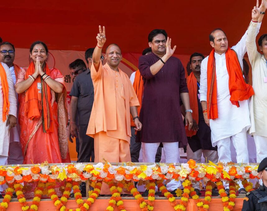 West Bengal Politics 2026: Yogi Adityanath makes a major statement in Bengal! Strict action will be taken against those who break the law.