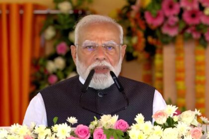 PM Modi's Hardoi Speech: PM Modi roared at the inauguration of the Ganga Expressway! SP and Congress are against development, and he delivered a powerful message from Hardoi.