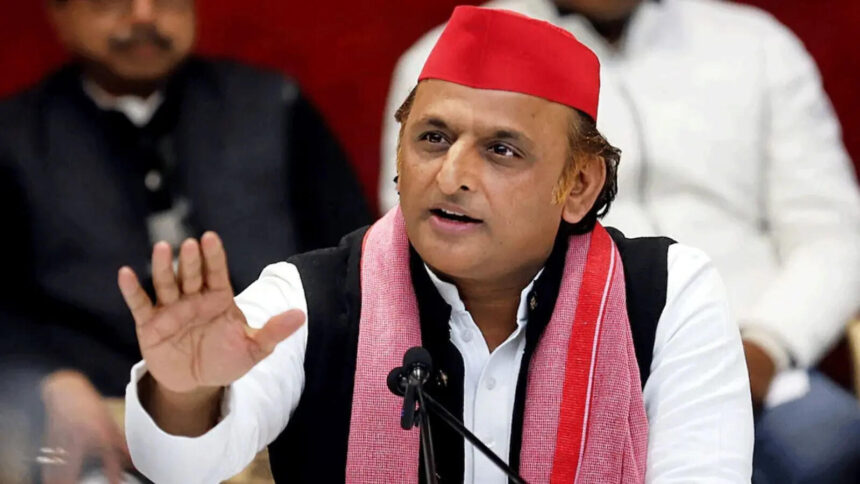 Akhilesh Yadav News: Akhilesh Yadav's big announcement, promises 300 units of free electricity and Rs 40,000 pension to women