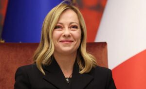 Giorgia Meloni: होर्मुज पर तनाव के बीच मेलोनी का साहसी कदम, सऊदी क्राउन प्रिंस MBS के साथ की गुप्त बैठक 2 Giorgia Meloni Secret Mission