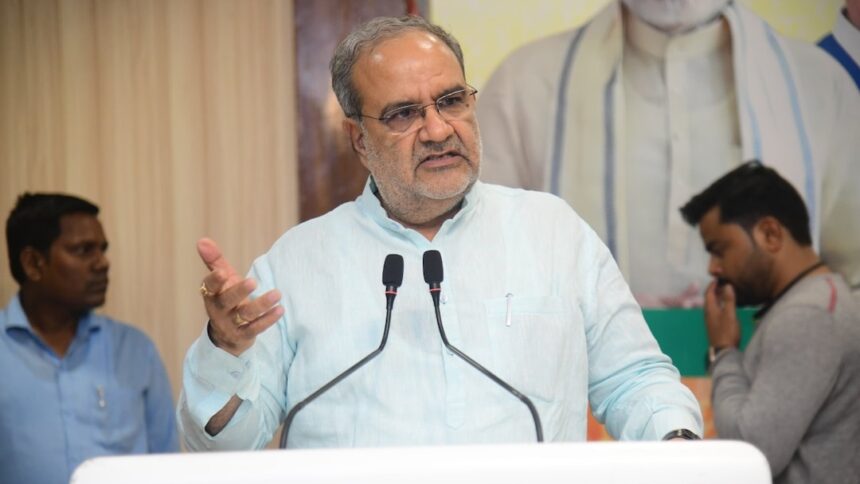 UP Political News: Bhupendra Chaudhary and Diler get big responsibility, major change in UP cabinet