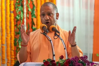 UP Storm News: After 127 deaths, devastation grips UP, CM Yogi takes charge