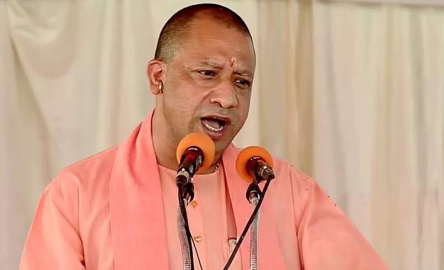 UP Government News: CM Yogi tightens his grip on UP, issues major directives to district magistrates, cracks down on negligence in development work