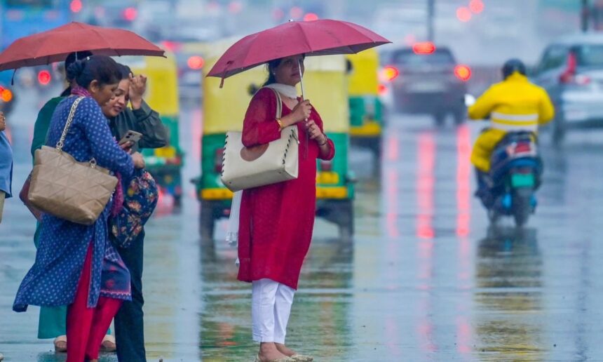 UP Weather Update: Major weather reversal in Uttar Pradesh! IMD issues alert for heavy rain, thunderstorms, and hailstorms