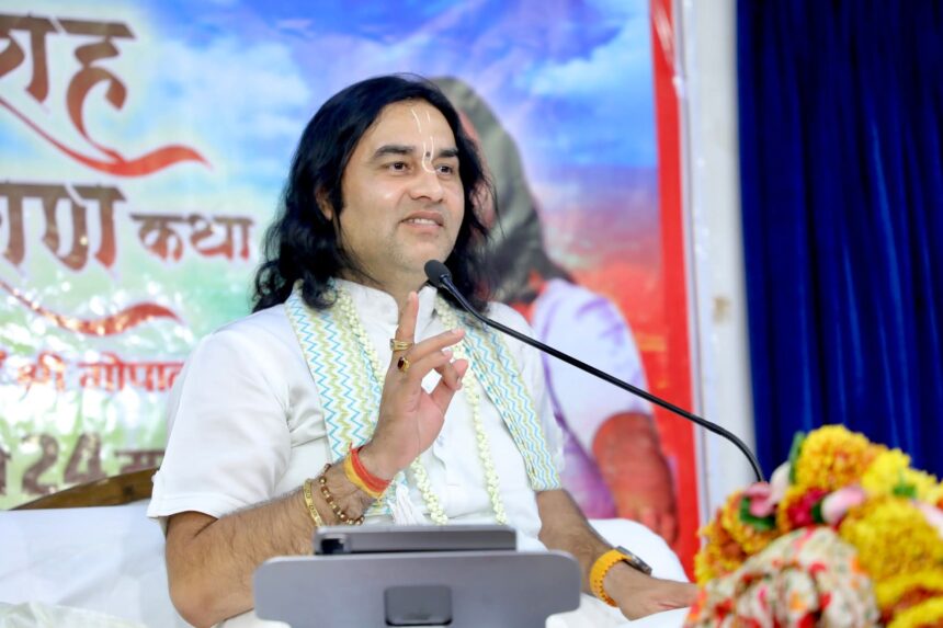Devkinandan Thakur Maharaj: Vrindavan became devotional during the extra month, a wave of faith surged in the Varaha Purana story of Devkinandan Thakur Maharaj.