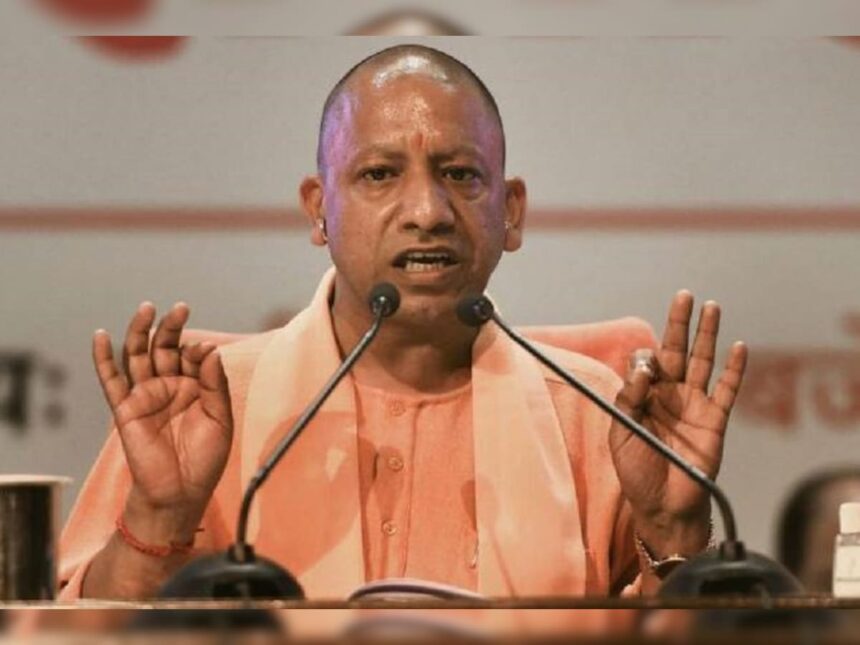 CM Yogi News: CM Yogi roared in Gorakhpur, gave a big message to the workers