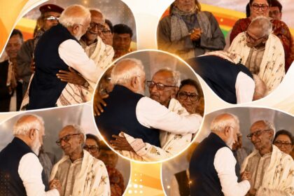PM Modi Touches Feet of Makhanlal