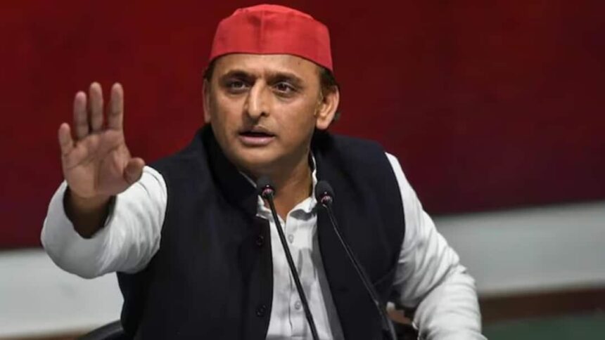 Akhilesh Yadav statement: 500 schools shut, 1,500 jobs lost... Akhilesh launches a scathing attack over Gorakhpur!