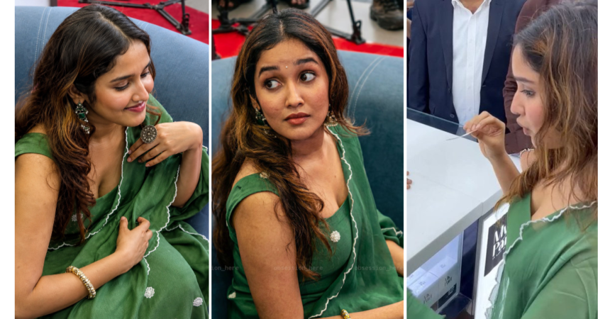 Anikha Surendran Green Saree Look Latest Glamorous Photoshoot