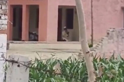 Bulandshahr News: बुलंदशहर में मामला गर्म! मंदिर में नमाज़ पढ़ने पर तीन लोग हिरासत में
