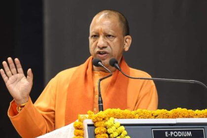 CM Yogi Announcement: CM Yogi has a big plan! Gonda could become a new job hub, changing the fortunes of thousands of youth.
