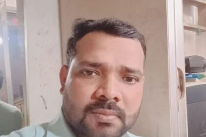 Merchant Navy Tragedy: Family members mourn the death of Merchant Navy sailor Shiv Anand Chaurasia from Deoria after a deadly attack on an oil tanker.