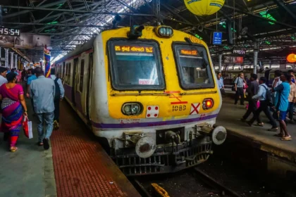 Mumbai Local Train Murder: Mumbai Local Train Murder incident inside a crowded fast local train during heavy rainfall