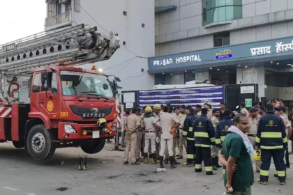 Muzaffarpur Hospital Fire: Firefighters conducting rescue operations after a massive ICU fire at Prasad Hospital in Muzaffarpur, Bihar.