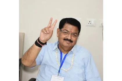 Parimal Nathwani after winning the Jharkhand Rajya Sabha election, addressing media and supporters