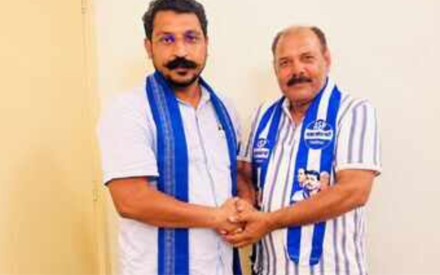 Azad Samaj Party News: Retired IPS officer Prem Prakash joins hands with Chandrashekhar Azad; makes a major announcement upon joining the Azad Samaj Party.