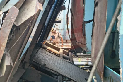 Special Train Coupler Break: Detached coach of Vaishno Devi Special Train standing at Ludhiana railway station after coupler failure