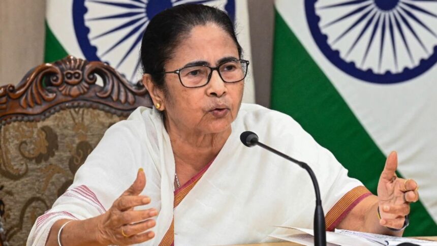 West Bengal Politics: Is everything alright within the TMC, or is something big about to happen? Discussion intensifies in Bengal
