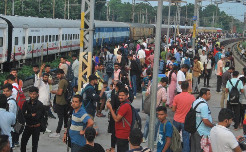 Candidates gathered at Meerut railway station ahead of UP Police Constable Recruitment Exam 2026,