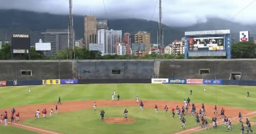 Venezuela Earthquake Video: Video showing spectators and players evacuating a baseball stadium during powerful earthquake tremors.