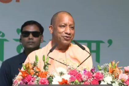 Yogi Adityanath Latest Statement: Mention of 'toti choti' and CM Yogi's smile goes viral on social media