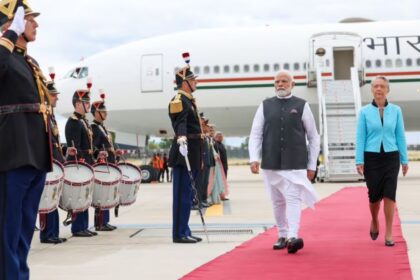 PM Modi France