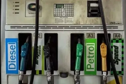Crude Oil Prices: Fuel station displaying petrol and diesel prices amid falling crude oil prices in the global market.