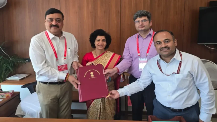PM Nidhi: Union Health Ministry and Uttarakhand government sign MoU under PM Nidhi to provide MRI machines, digital mammography units, and AI-powered handheld X-ray devices.