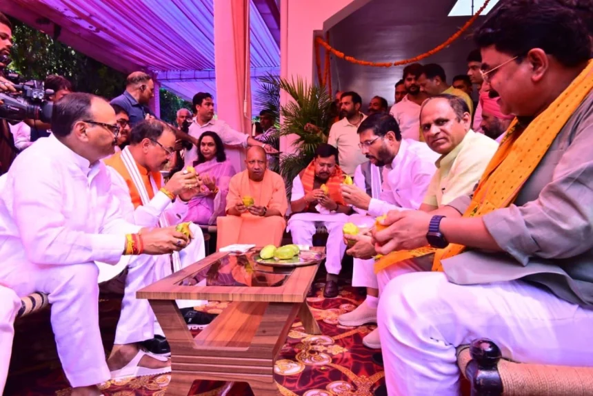 Brajesh Pathak Mango Party: CM Yogi Adityanath, Nitin Nabin and BJP leaders enjoying Dussehri mangoes at Brijesh Pathak Mango Party in Lucknow.
