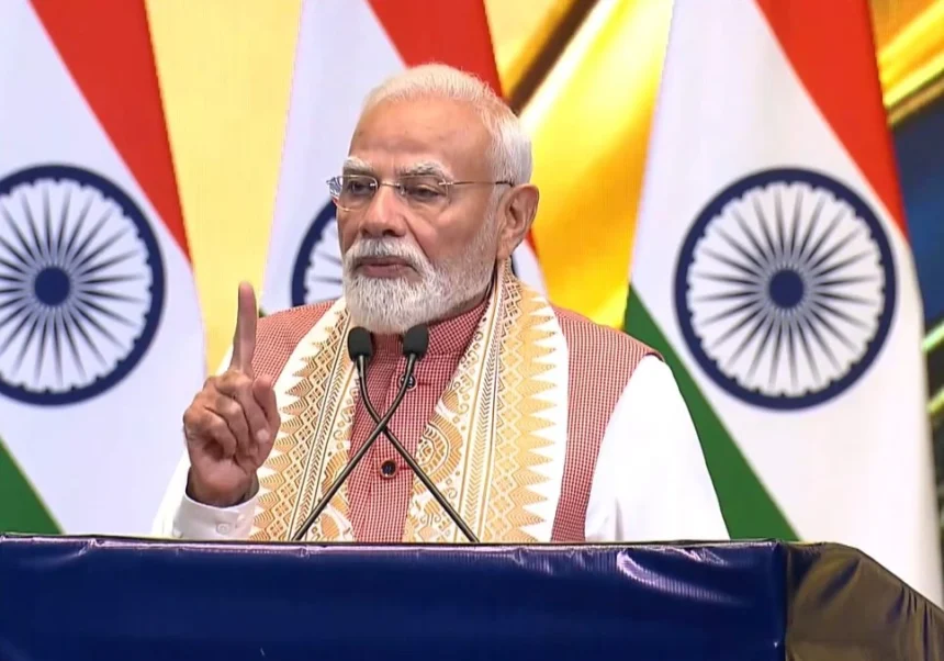 PM Modi Kuch Kuch Hota Hai Mention: PM Modi addressing the Indian community in Jakarta while mentioning Shah Rukh Khan's song Kuch Kuch Hota Hai.