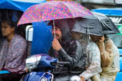 IMD Weather Updates: IMD Weather Updates showing heavy rainfall alert across Delhi, Uttar Pradesh, Uttarakhand, Maharashtra, Gujarat and other Indian states during the active monsoon season.
