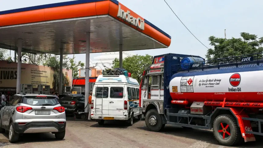 Petrol Diesel Price in India may become cheaper as crude oil prices fall below 70 dollars per barrel.