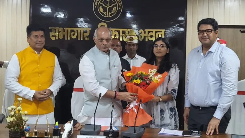 बरेली में गौशालाएं बनेगी आत्मनिर्भर, मंत्री धर्मपाल सिंह की समीक्षा बैठक