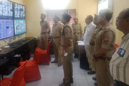 नंदग्राम में एसीपी जियाउद्दीन अहमद ने कांवड़ कंट्रोल रूम व ALT चौराहे का निरीक्षण किया