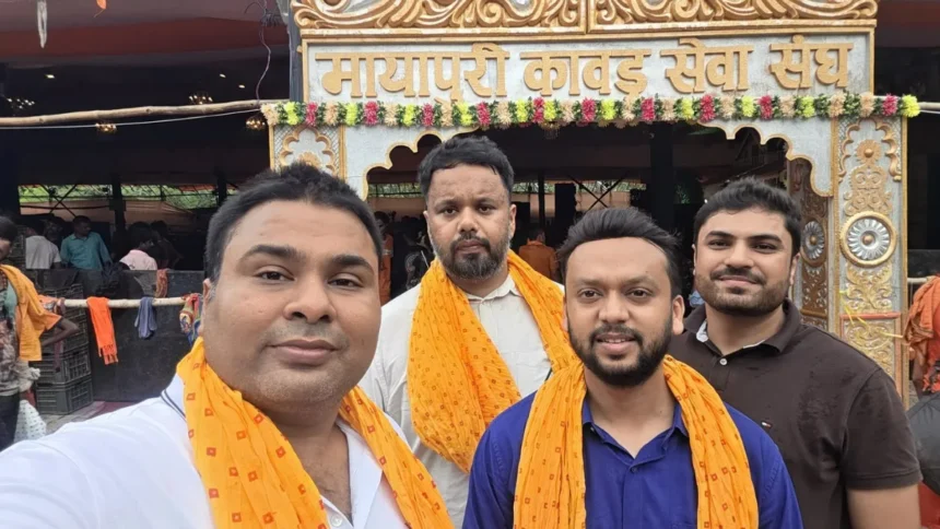 गाजियाबाद राउंड टेबल 308 के सदस्य कांवड़ यात्रियों को भोजन परोसते हुए